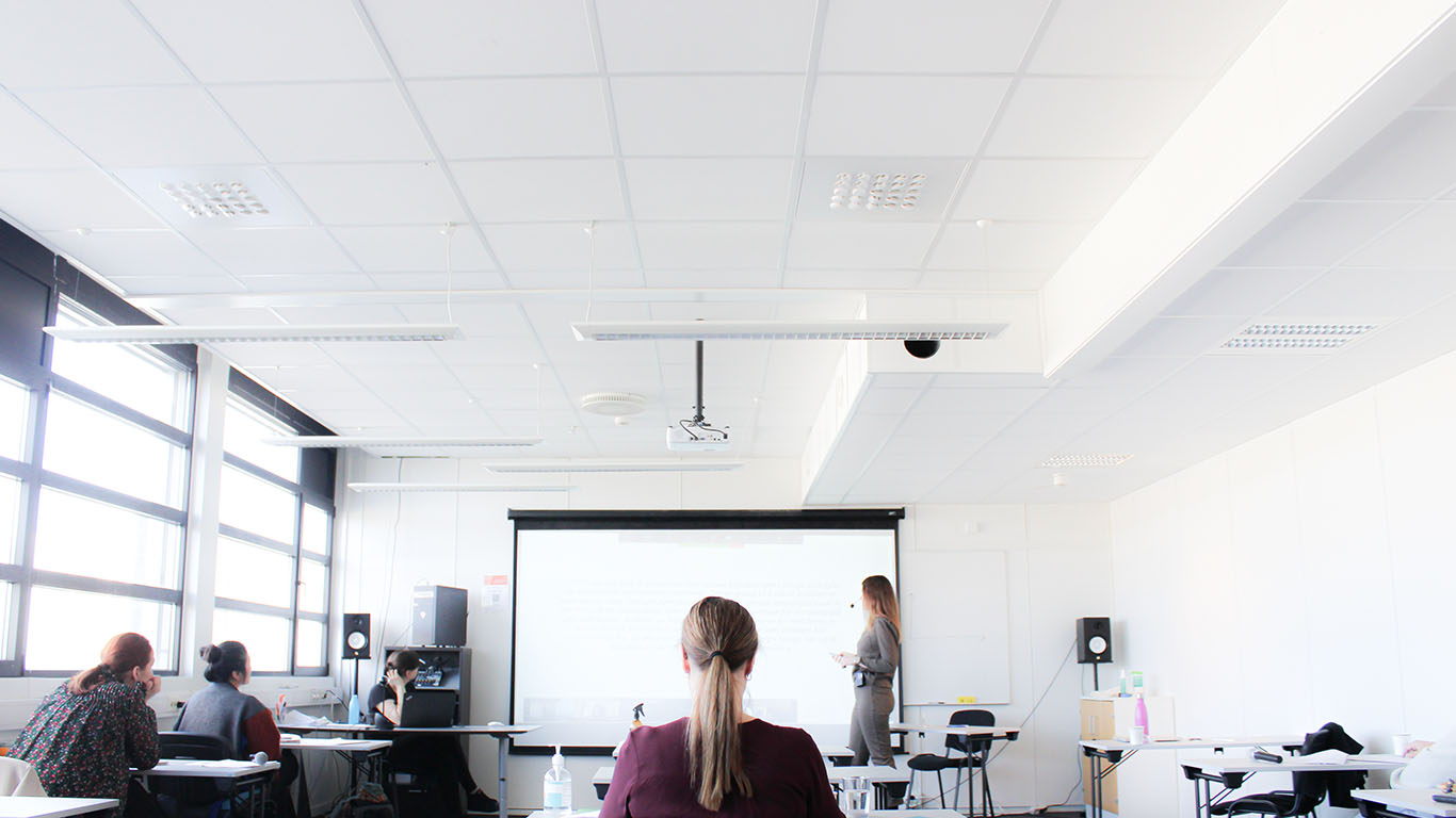Undervisning KBT Fagskole Illustrasjonsbilde av kurs