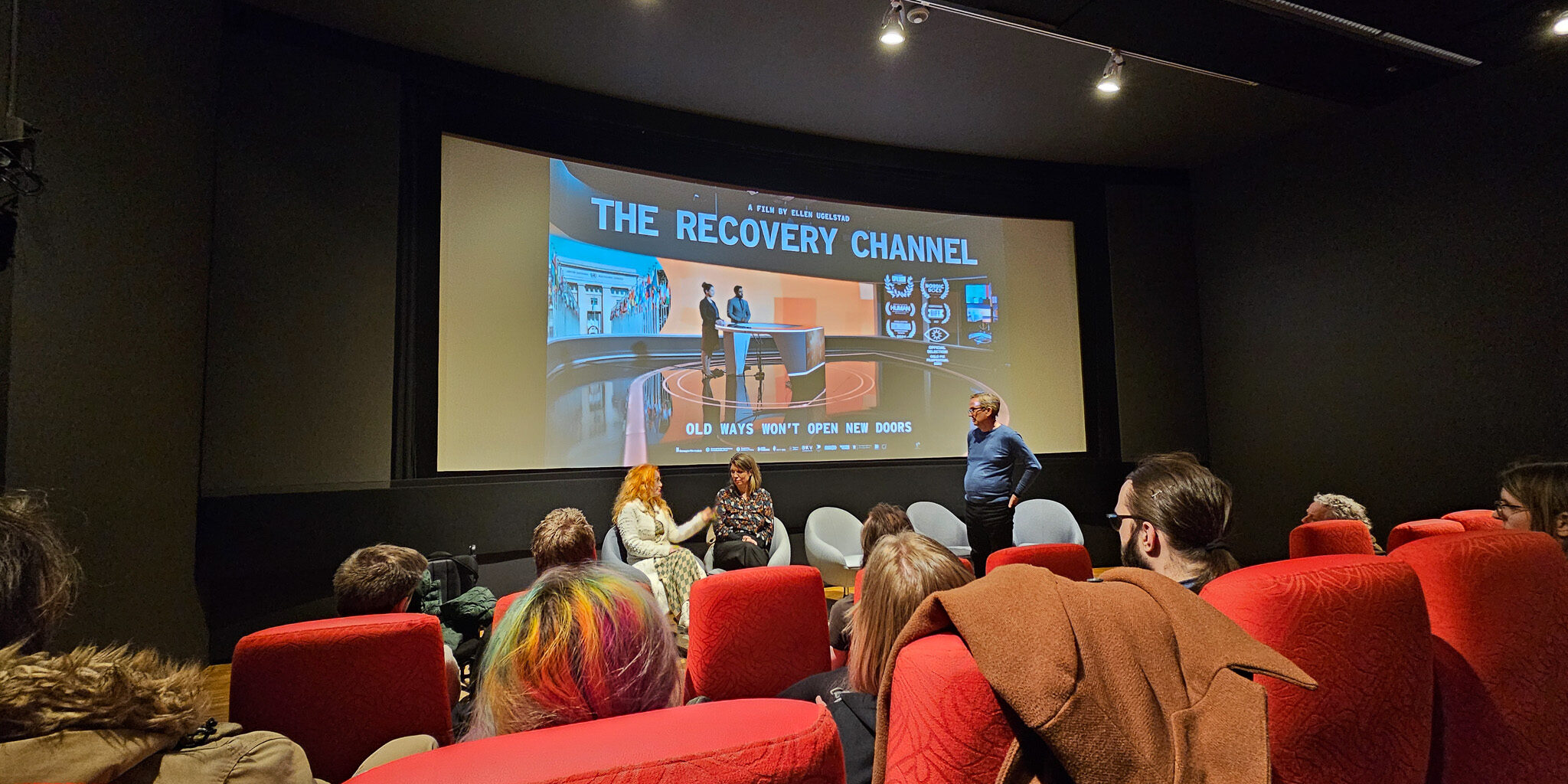 Panelsamtale etter the recovery channel (bilde)